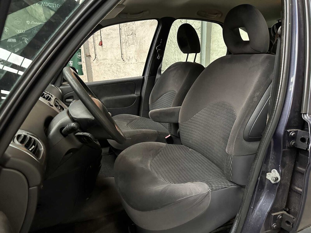 Citroen Xsara Picasso 1.6i-16V Bild 109PS 2008, 53-JHA-4