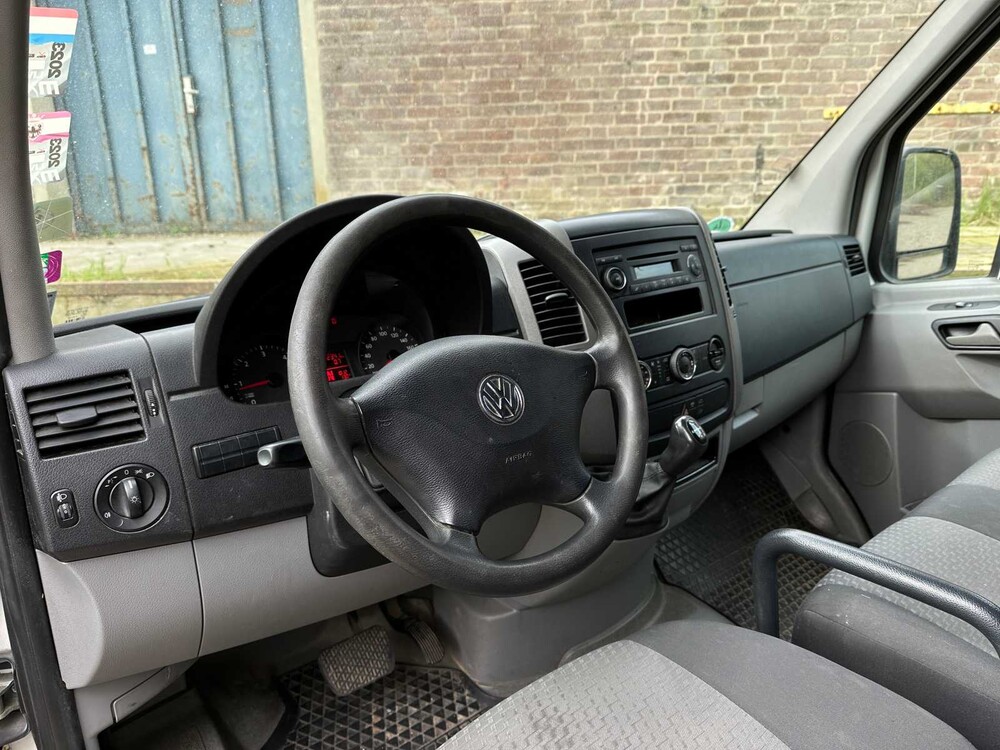 Volkswagen Crafter 46 2.5 TDI L2H3 136PS 2012, VHJ-55-X