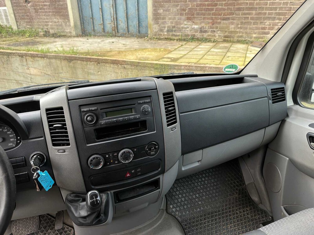 Volkswagen Crafter 46 2.5 TDI L2H3 136PS 2012, VHJ-55-X