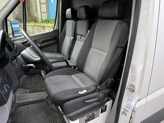 Volkswagen Crafter 46 2.5 TDI L2H3 136hp 2012, VHJ-55-X