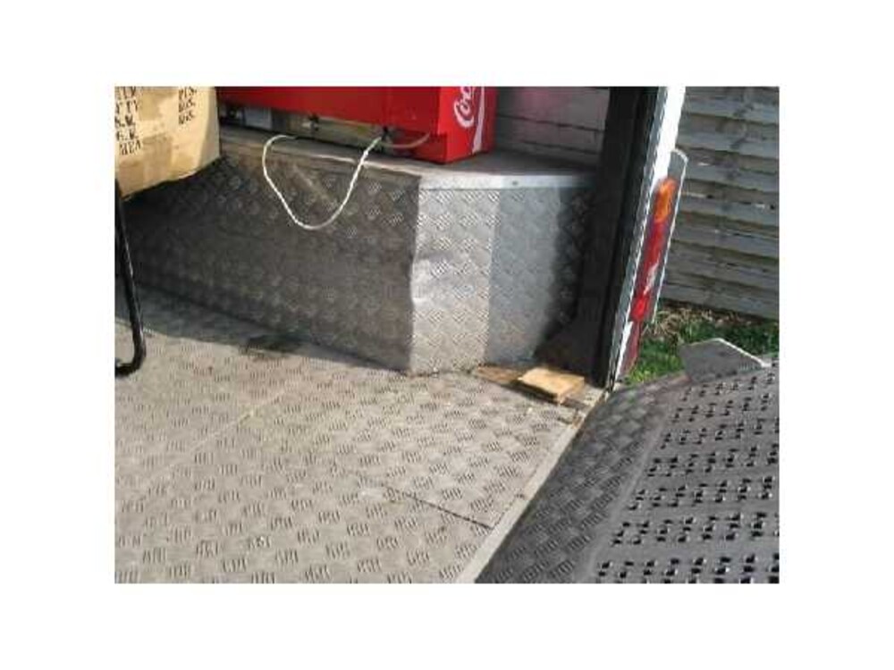 Semi Deep Closed BE Auflieger 6100mm