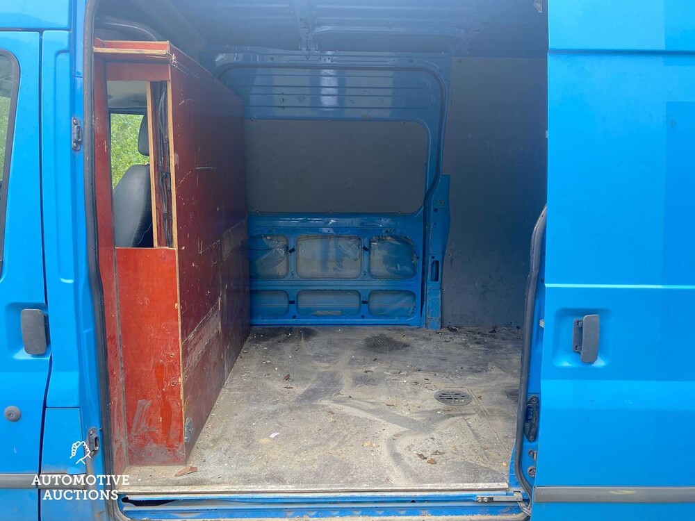 Ford Transit 140PS 2011