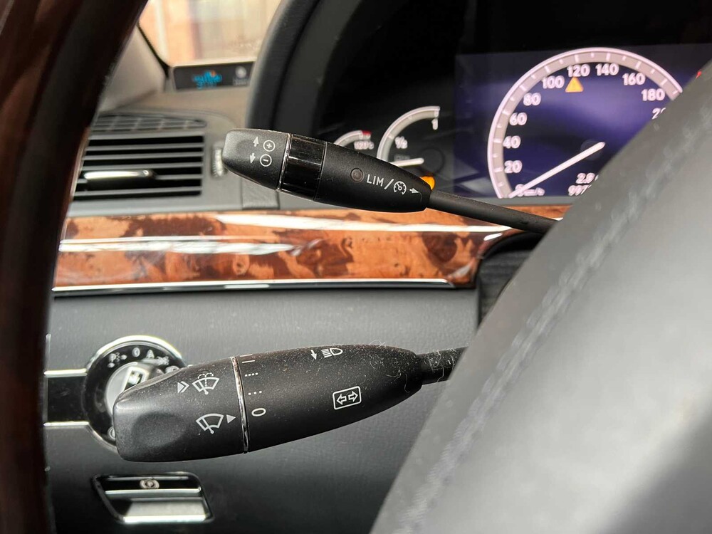 Mercedes-Benz S500 Long 5.5 V8 388hp 2006 Youngtimer 