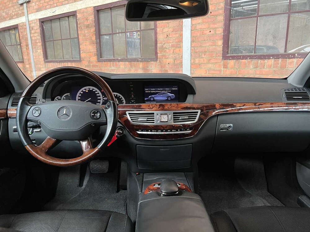 Mercedes-Benz S500 Long 5.5 V8 388hp 2006 Youngtimer 