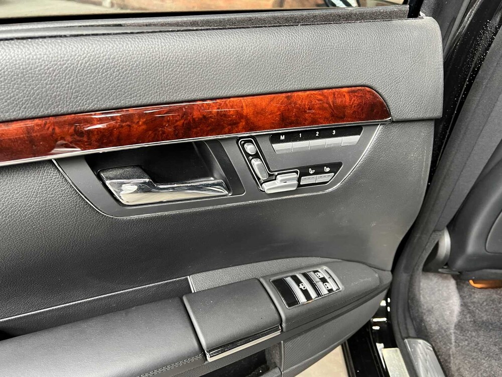 Mercedes-Benz S500 Long 5.5 V8 388hp 2006 Youngtimer 
