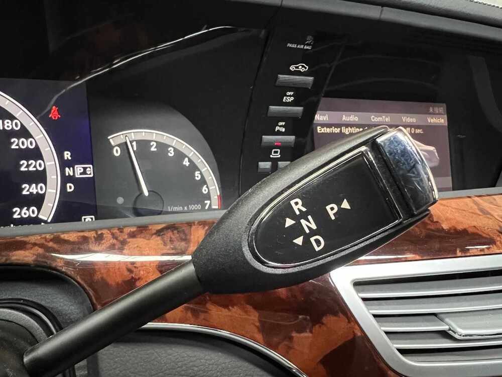 Mercedes-Benz S500 Long 5.5 V8 388hp 2006 Youngtimer 