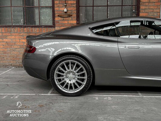 Aston Martin DB9 5.9 V12 457PS 2005 Youngtimer