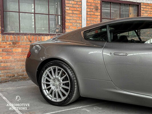 Aston Martin DB9 5.9 V12 457hp 2005 Youngtimer