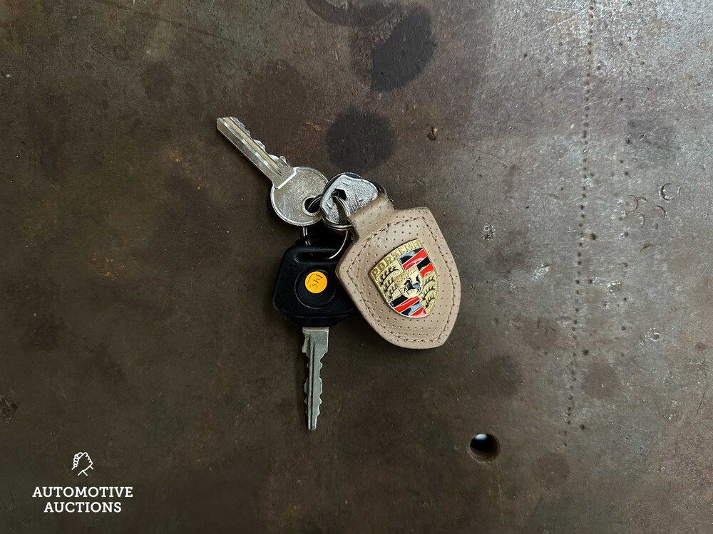 Porsche 911 Targa 3.2 231hp 1984, K-554-NB