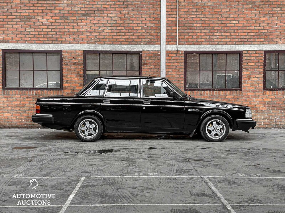 Volvo 240 2.3 GL Grand Luxe 84hp 1980, 12-XN-JT