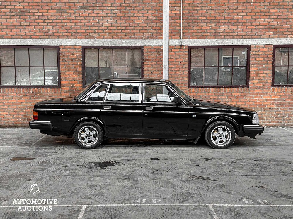 Volvo 240 2.3 GL Grand Luxe 84hp 1980, 12-XN-JT
