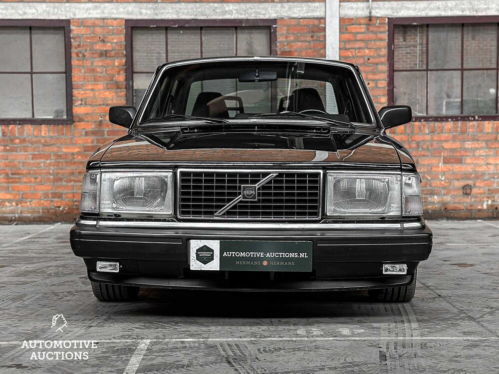 Volvo 240 2.3 GL Grand Luxe 84hp 1980, 12-XN-JT