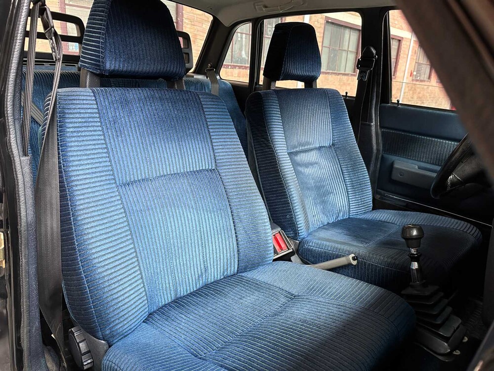 Volvo 240 2.3 GL Grand Luxe 84hp 1980, 12-XN-JT