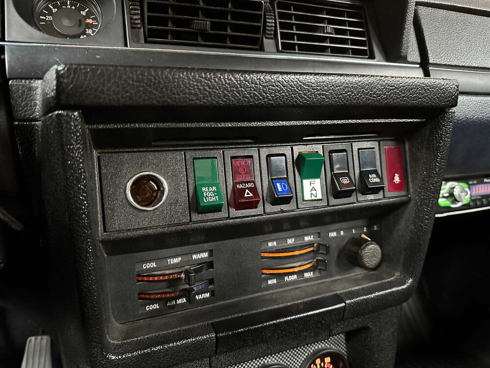 Volvo 240 2.3 GL Grand Luxe 84hp 1980, 12-XN-JT