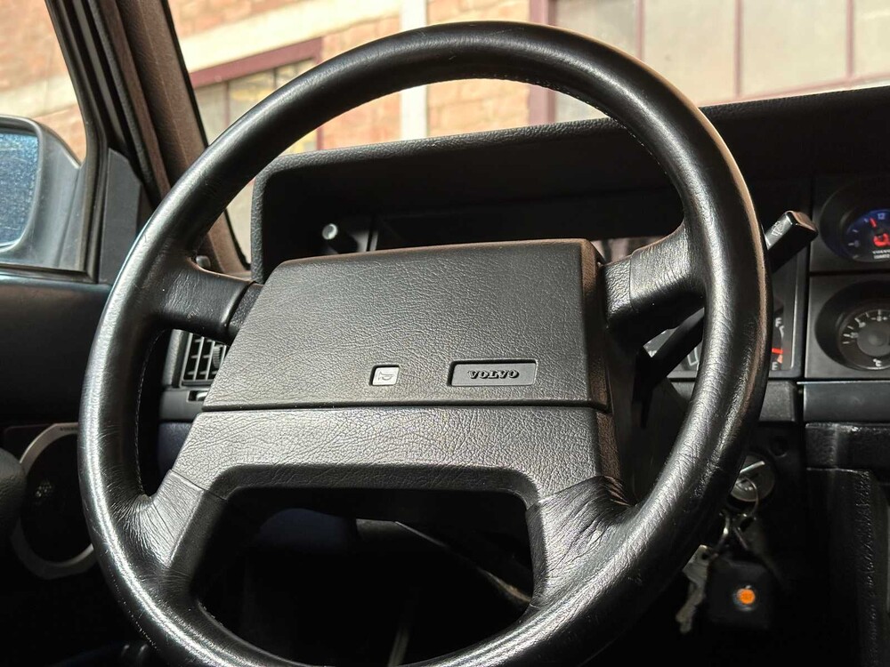 Volvo 240 2.3 GL Grand Luxe 84hp 1980, 12-XN-JT