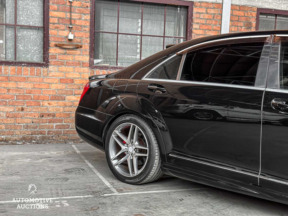 Mercedes-Benz S600 Long AMG Package 5.5 V12 517hp 2007 -Youngtimer-