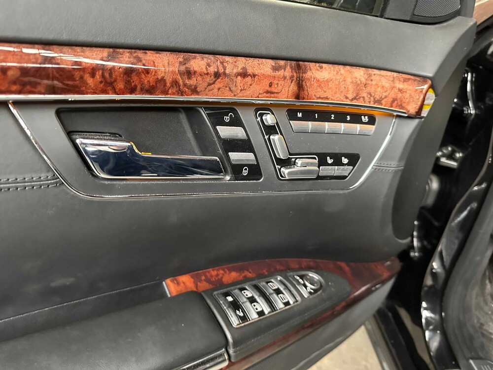 Mercedes-Benz S600 Long AMG Package 5.5 V12 517hp 2007 -Youngtimer-