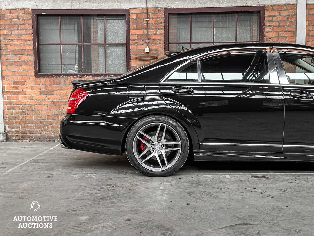 Mercedes-Benz S600 Long AMG Package 5.5 V12 517hp 2007 -Youngtimer-