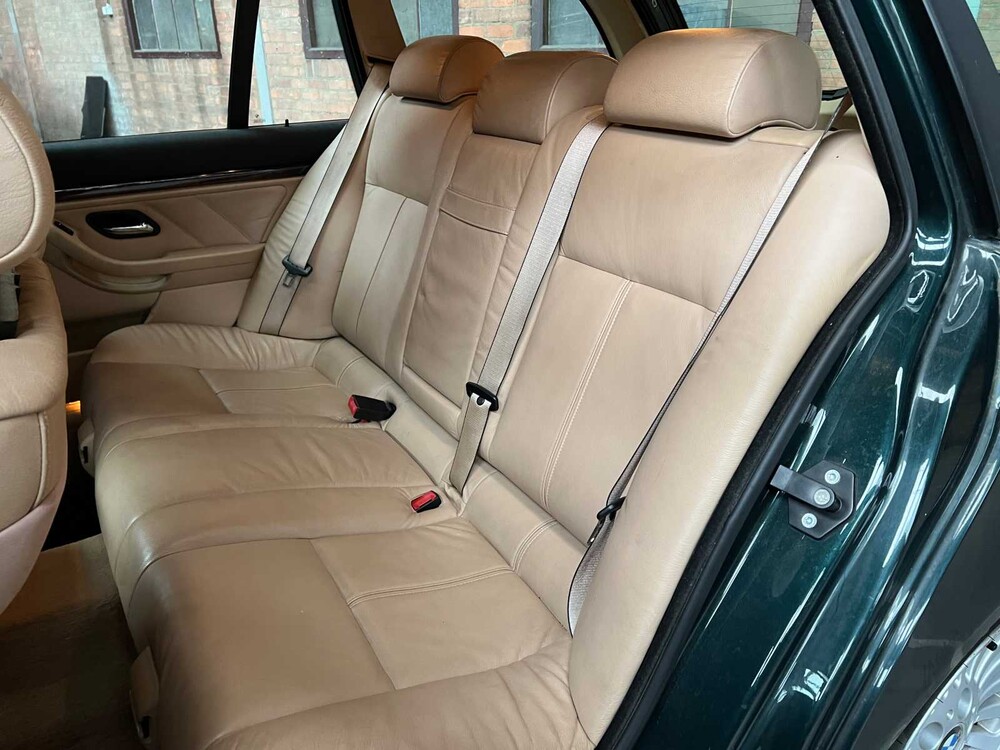 BMW 523i Touring Executive 5-series 170hp 2000, 83-FL-GH