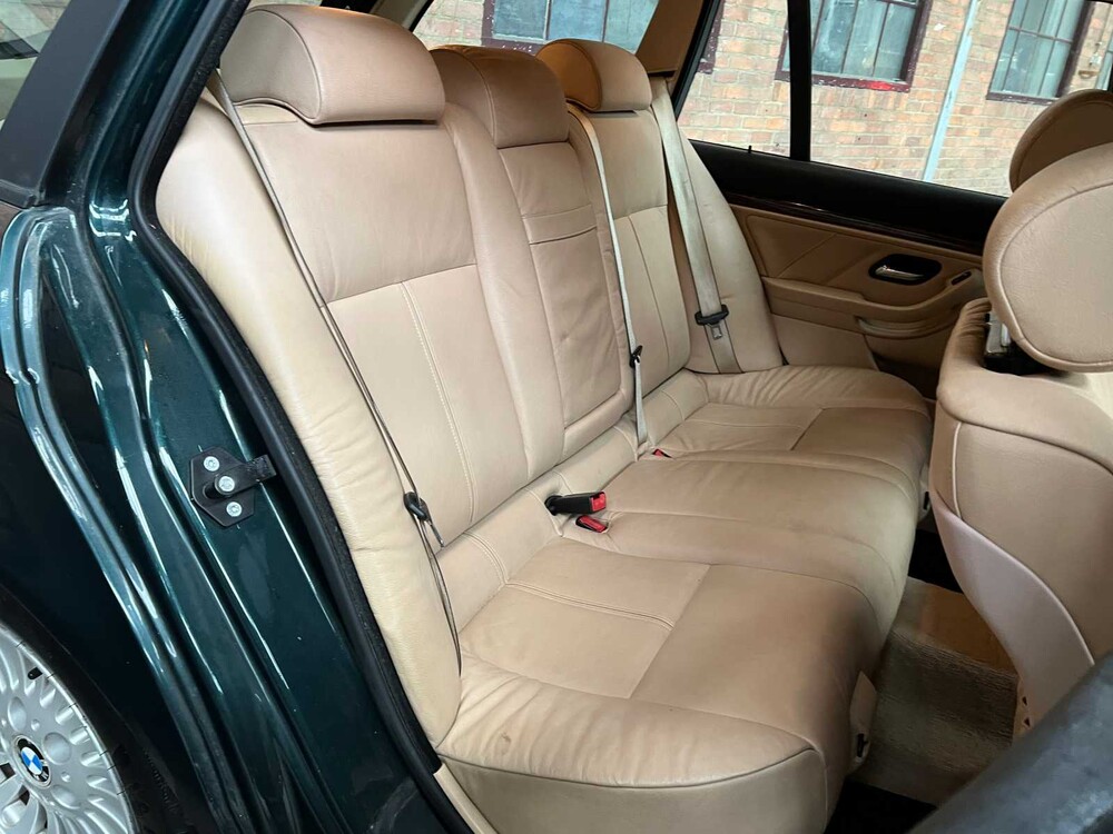 BMW 523i Touring Executive 5-series 170hp 2000, 83-FL-GH