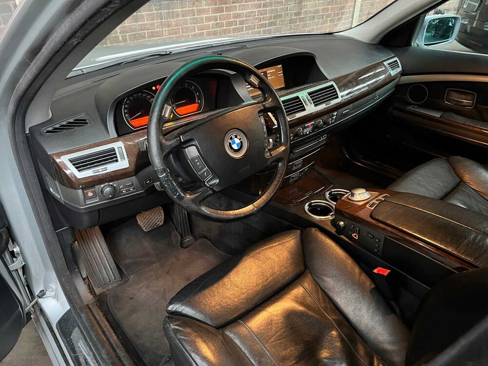 BMW 745i Executive 333PS 2002 7er, 78-JF-TL