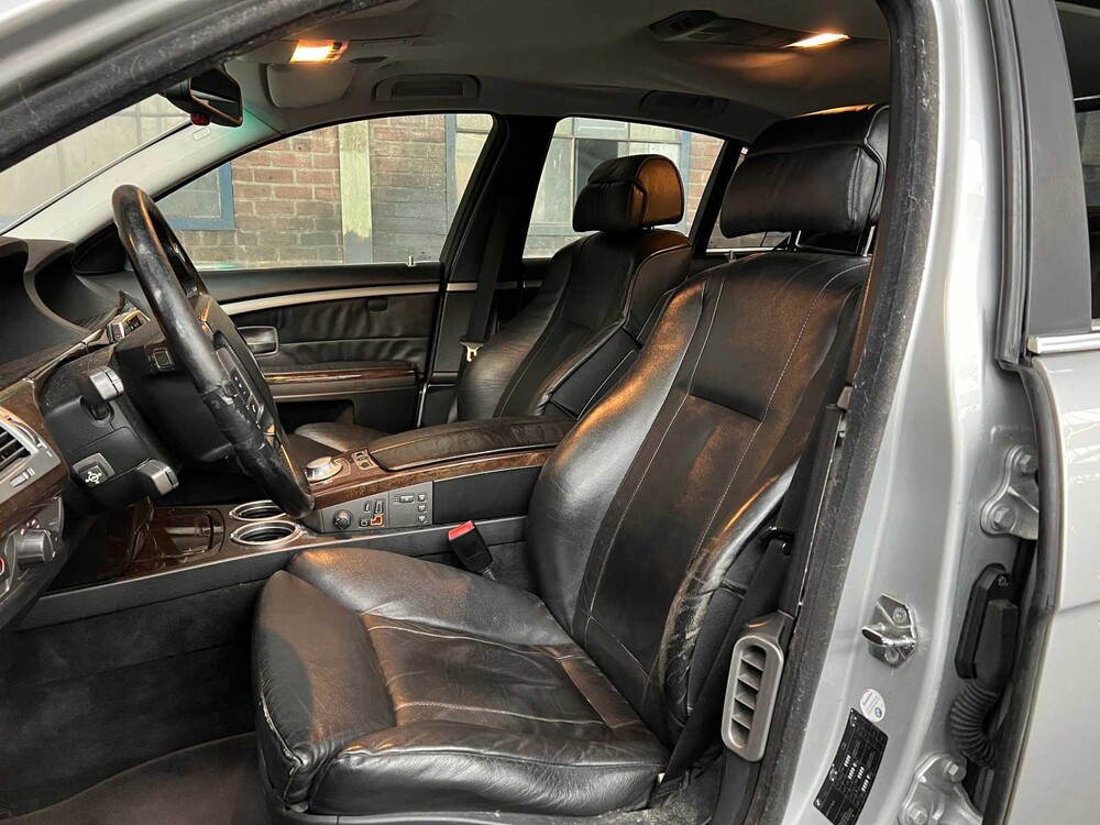 BMW 745i Executive 333PS 2002 7er, 78-JF-TL