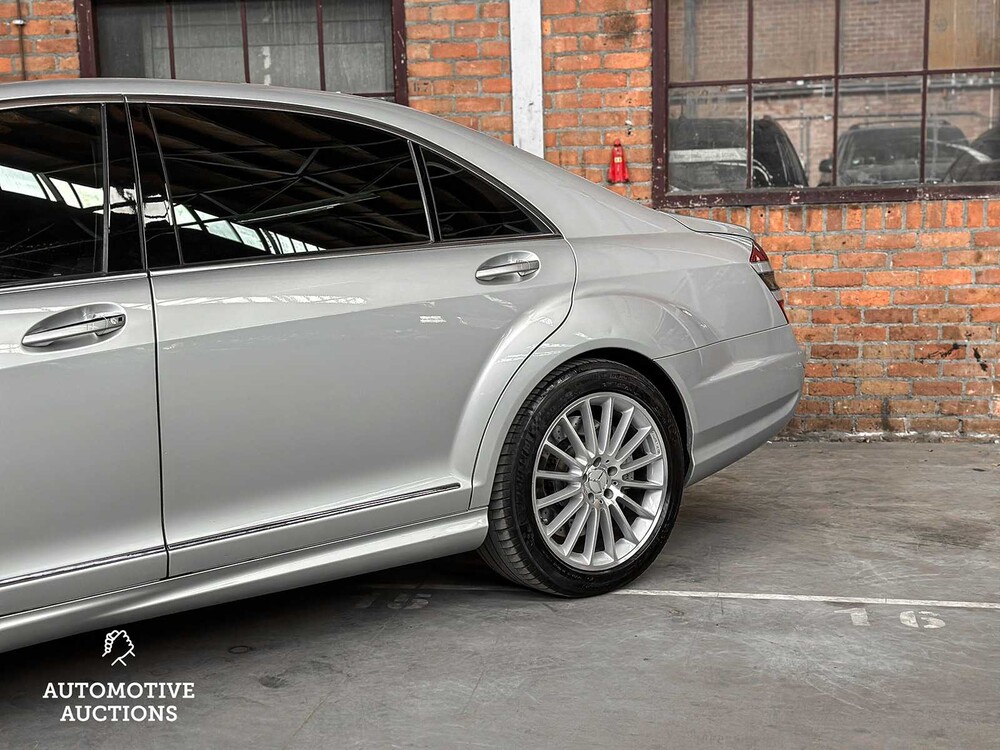 Mercedes-Benz S63 AMG Long 6.2 V8 525hp 2009 S-Class Youngtimer 