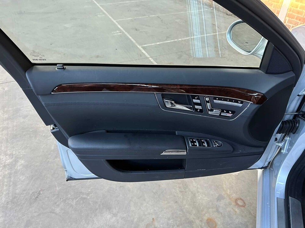 Mercedes-Benz S63 AMG Long 6.2 V8 525hp 2009 S-Class Youngtimer 