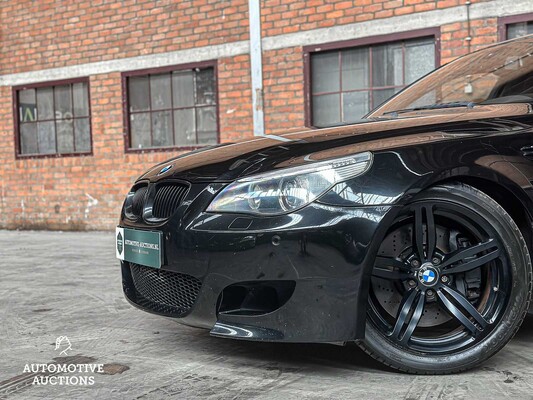 BMW M5 E60 5.0 V10 507PS 2005 Youngtimer