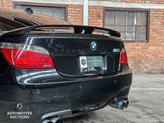 BMW M5 E60 5.0 V10 507pk 2005 Youngtimer