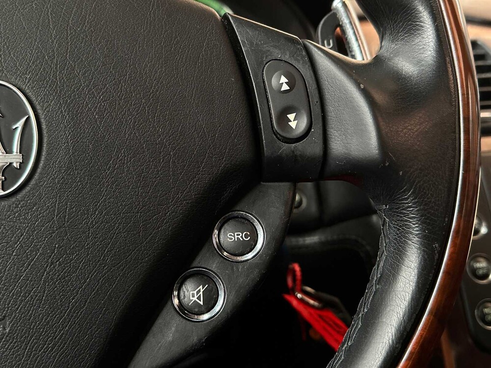 Maserati Quattroporte 4.2 V8 400Ppk ZF 2007 Youngtimer