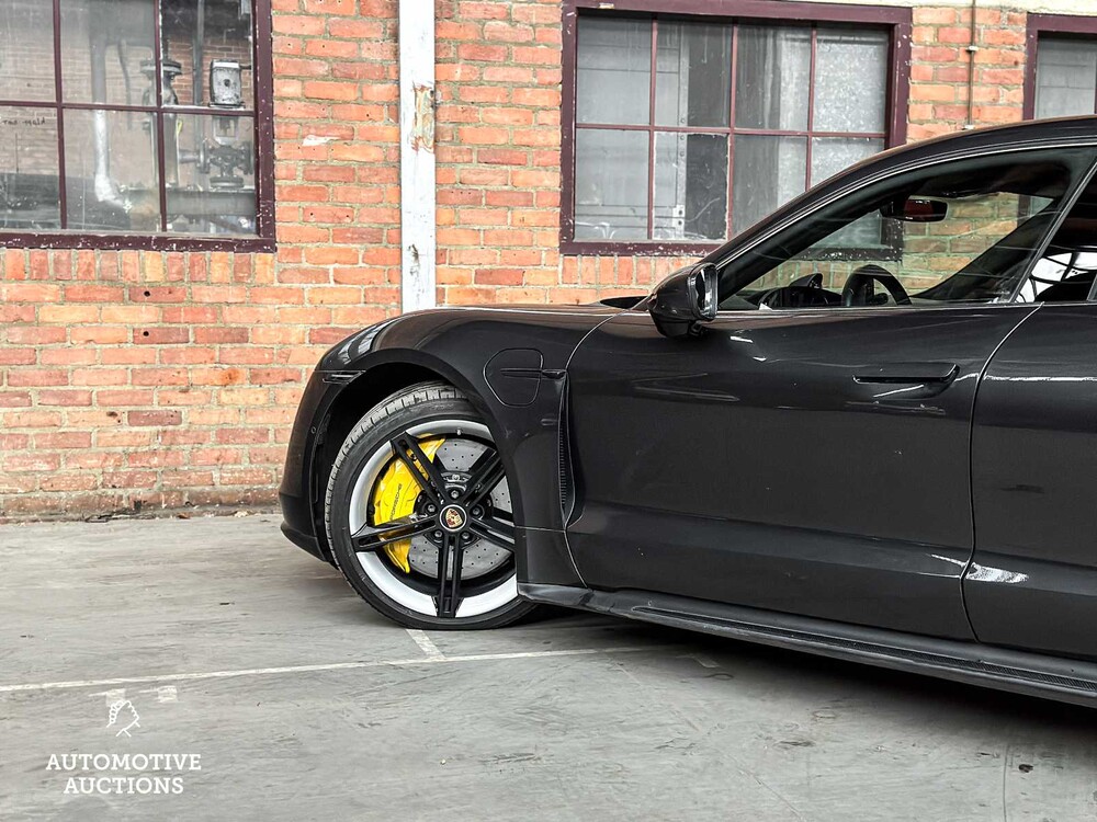 Porsche Taycan Turbo S 93 kWh 761PS 2020 Sport-Chrono