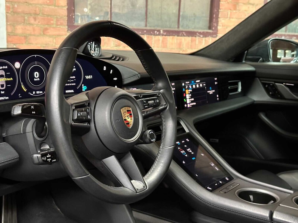 Porsche Taycan Turbo S 93 kWh 761PS 2020 Sport-Chrono