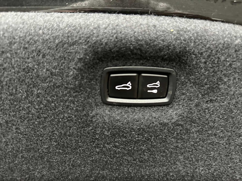 Porsche Taycan Turbo S 93 kWh 761PS 2020 Sport-Chrono