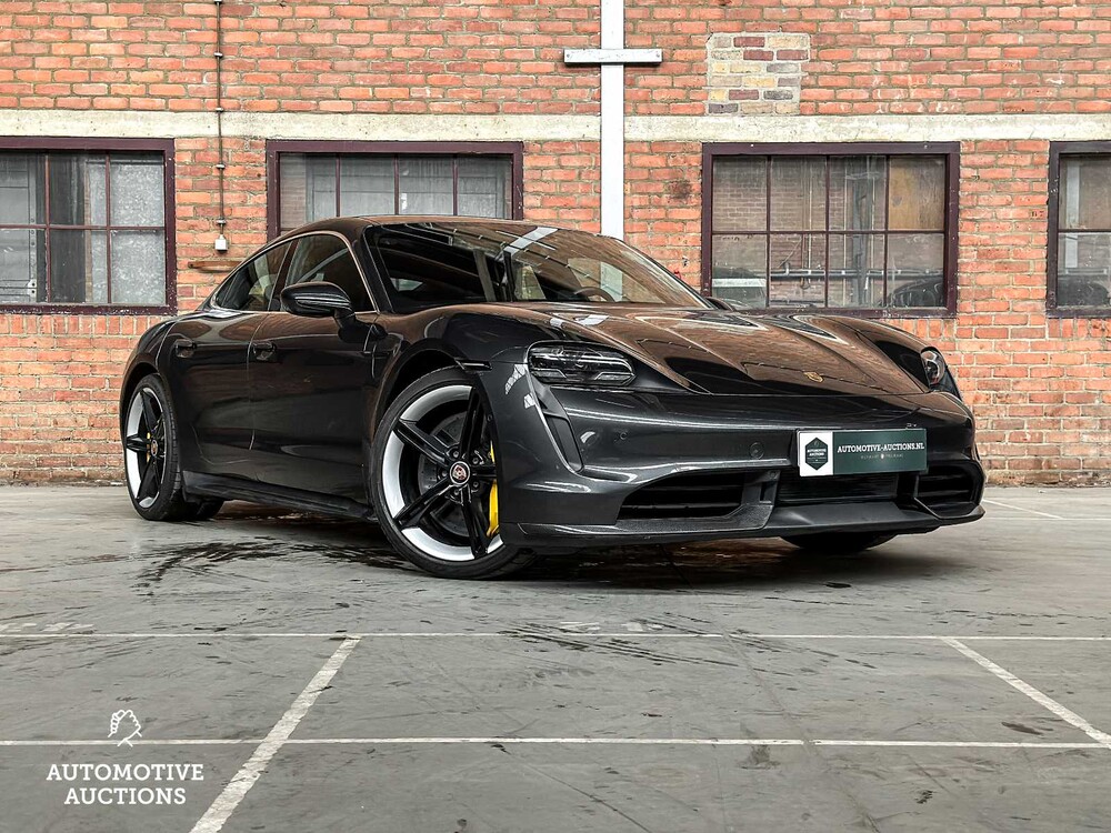 Porsche Taycan Turbo S 93 kWh 761PS 2020 Sport-Chrono