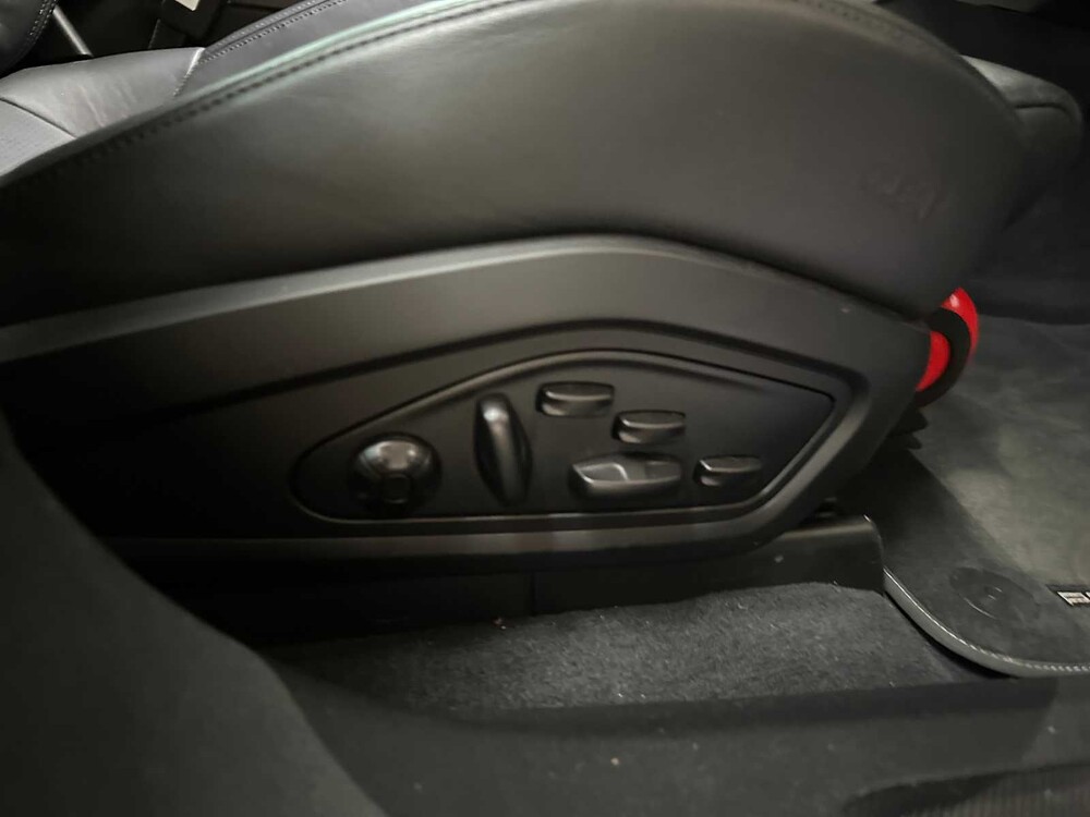 Porsche Taycan Turbo S 93 kWh 761PS 2020 Sport-Chrono