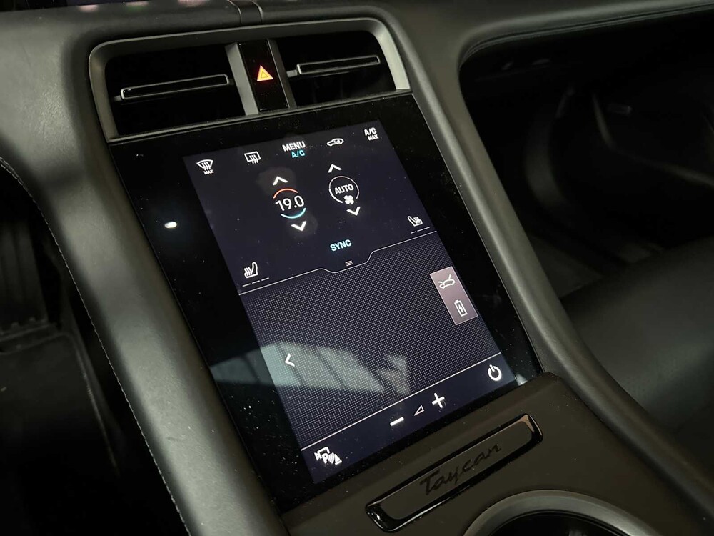 Porsche Taycan Turbo S 93 kWh 761PS 2020 Sport-Chrono