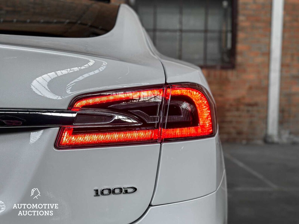 Tesla Model S 100D 417PS 2018 (Original-UK), TP-188-D