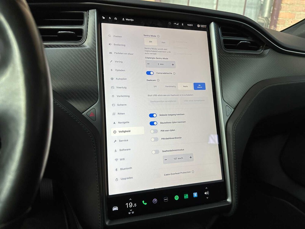 Tesla Model S 100D 417PS 2018 (Original-UK), TP-188-D