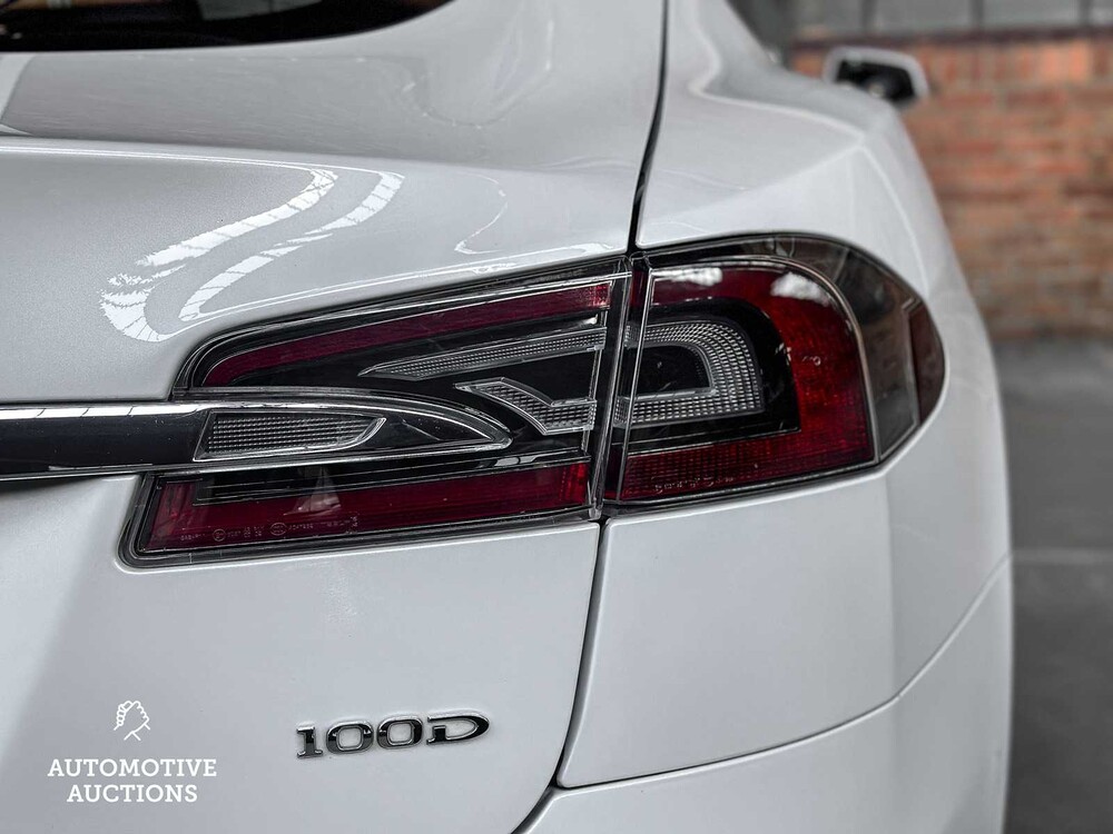 Tesla Model S 100D 417PS 2018 (Original-UK), TP-188-D