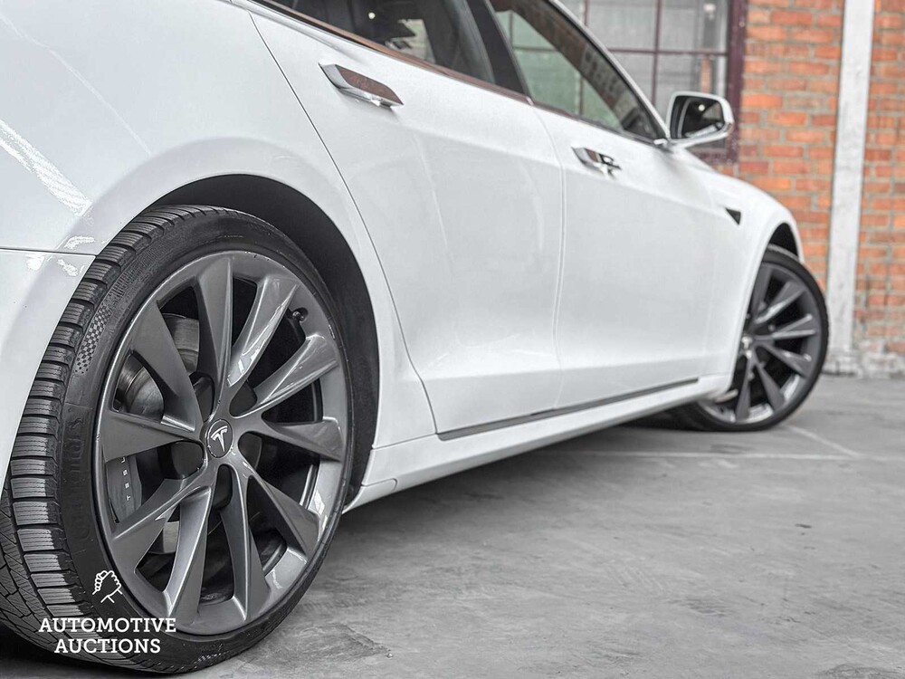 Tesla Model S 100D 417PS 2018 (Original-UK), TP-188-D