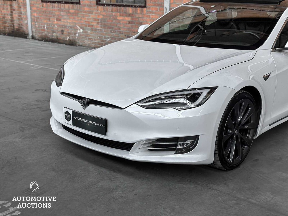 Tesla Model S 100D 417PS 2018 (Original-UK), TP-188-D
