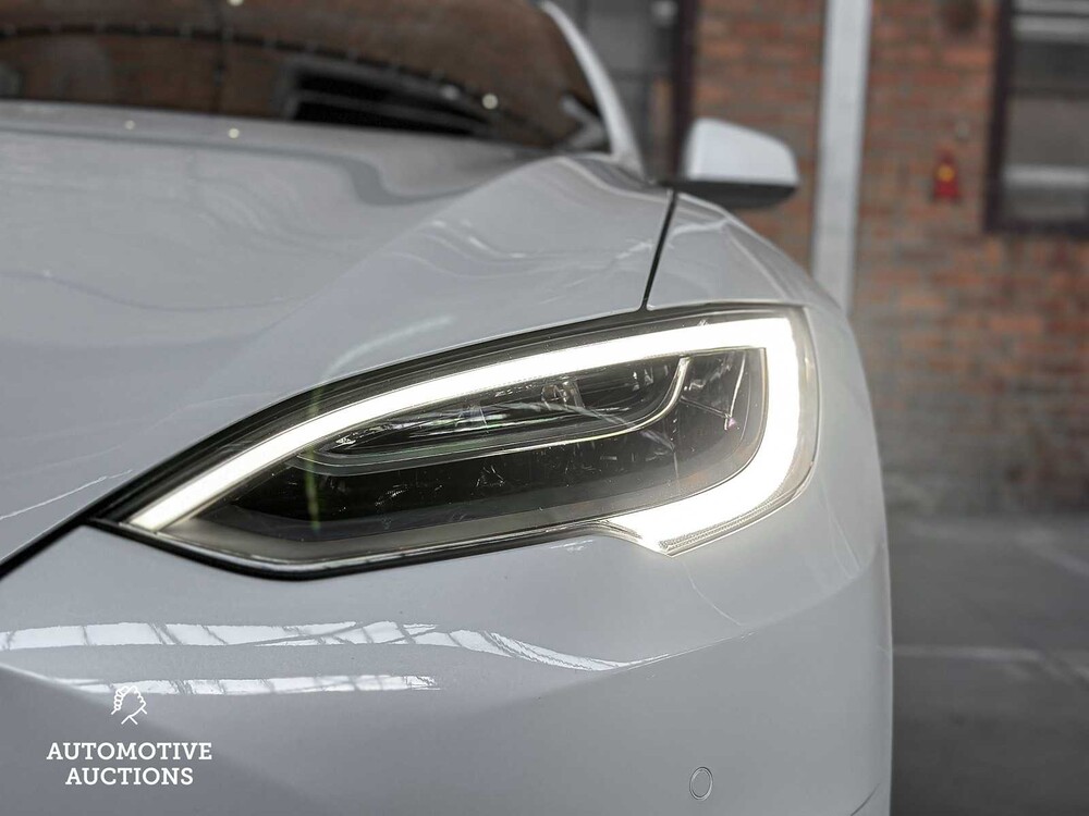Tesla Model S 100D 417PS 2018 (Original-UK), TP-188-D