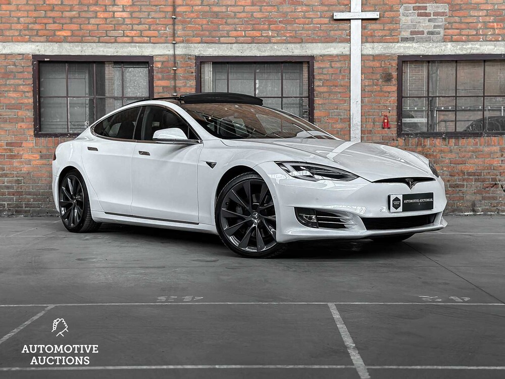 Tesla Model S 100D 417PS 2018 (Original-UK), TP-188-D