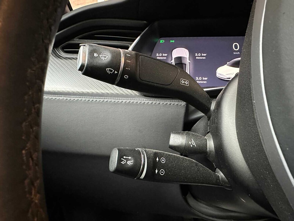 Tesla Model S 100D 417PS 2018 (Original-UK), TP-188-D