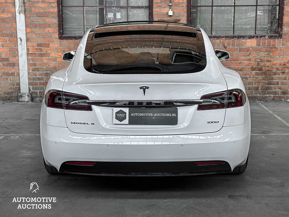 Tesla Model S 100D 417PS 2018 (Original-UK), TP-188-D