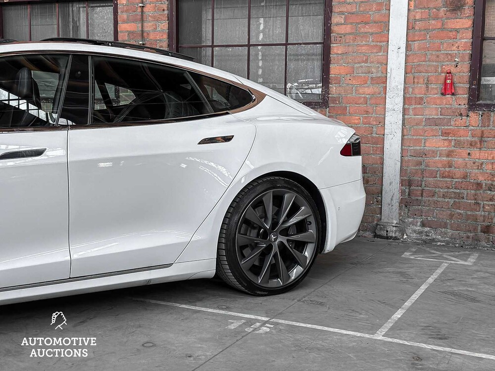 Tesla Model S 100D 417PS 2018 (Original-UK), TP-188-D