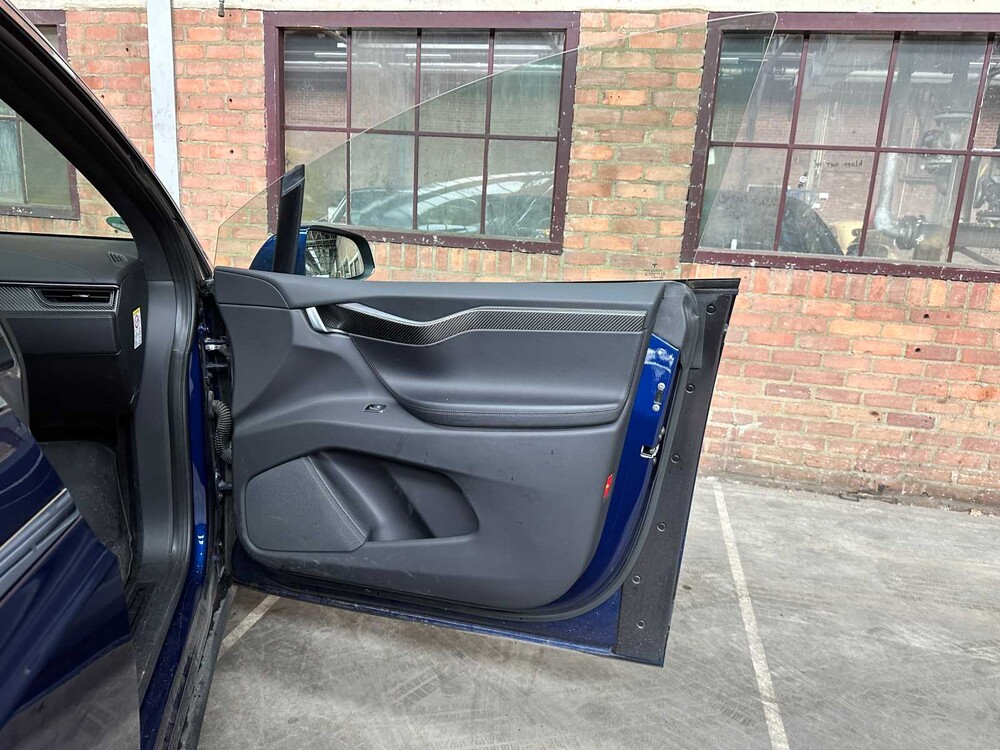 Tesla Model X 75D Basis 333PS 2018 (Original-NL), TZ-776-T