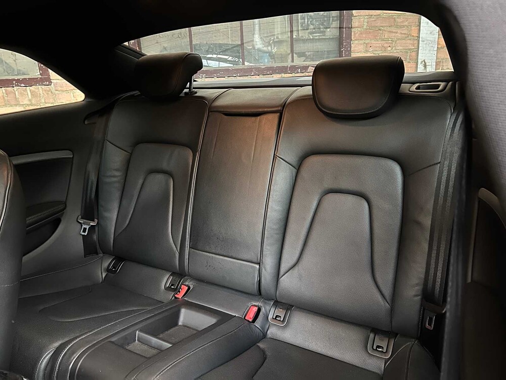 Audi RS5 4.2 FSI V8 Quattro Coupe 450PS 2011, KS-637-B