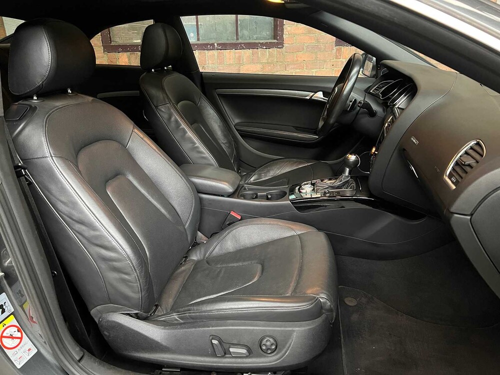 Audi RS5 4.2 FSI V8 Quattro Coupe 450PS 2011, KS-637-B